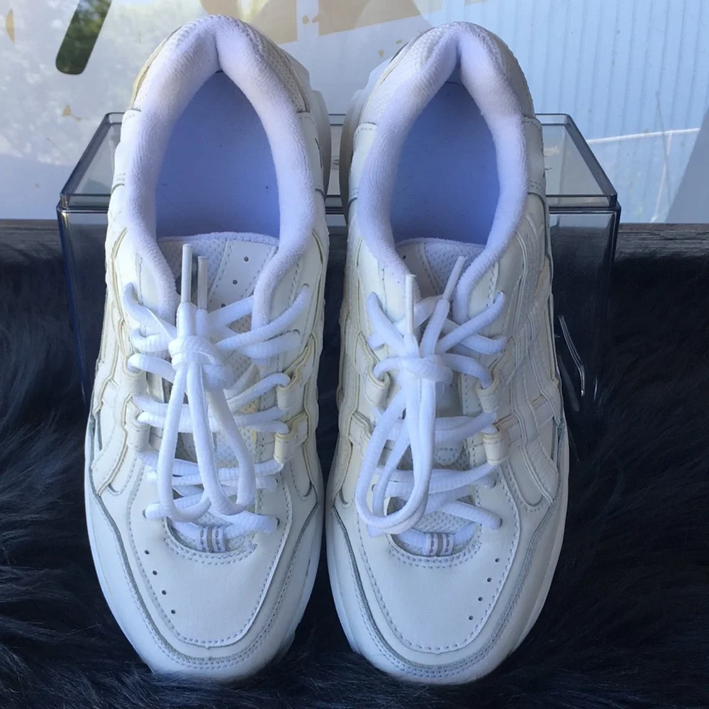 Women’s ASICS - Picture 7 of 12